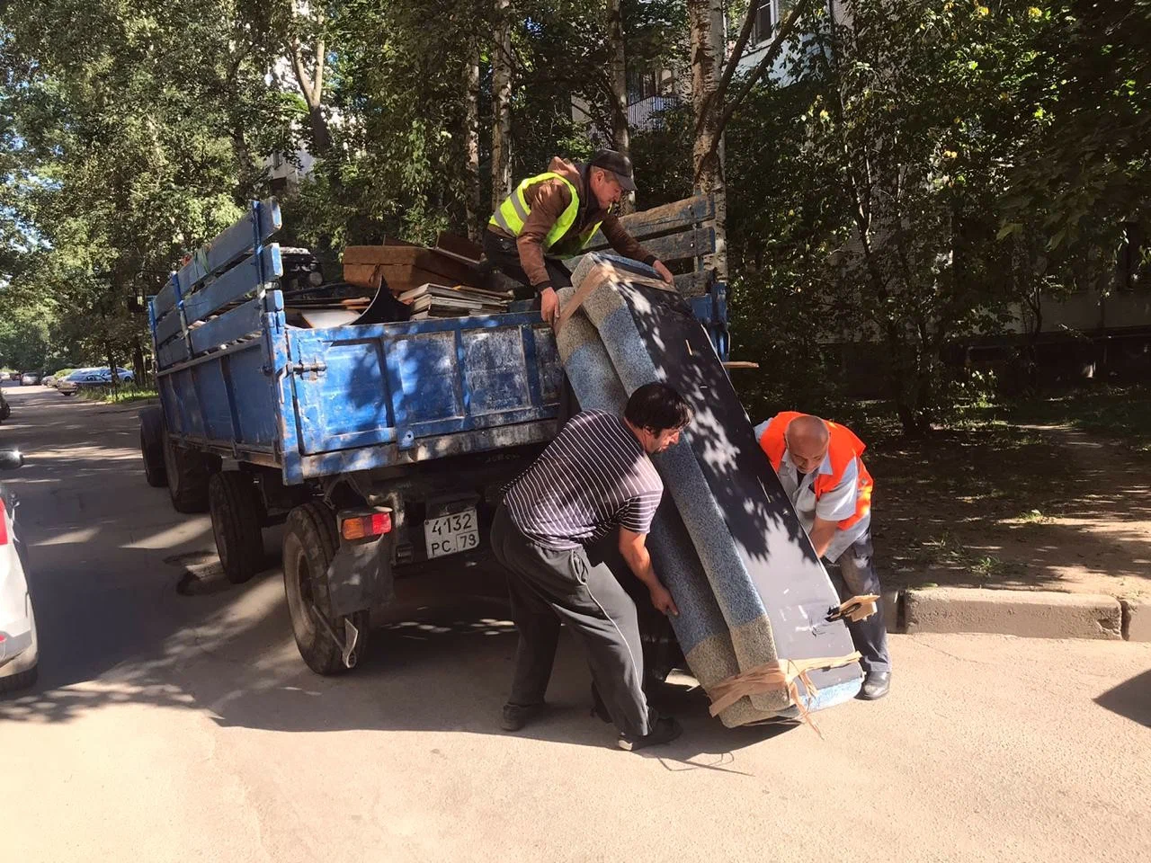 Профессиональный вывоз крупногабаритного мусора в Челябинске в октябре