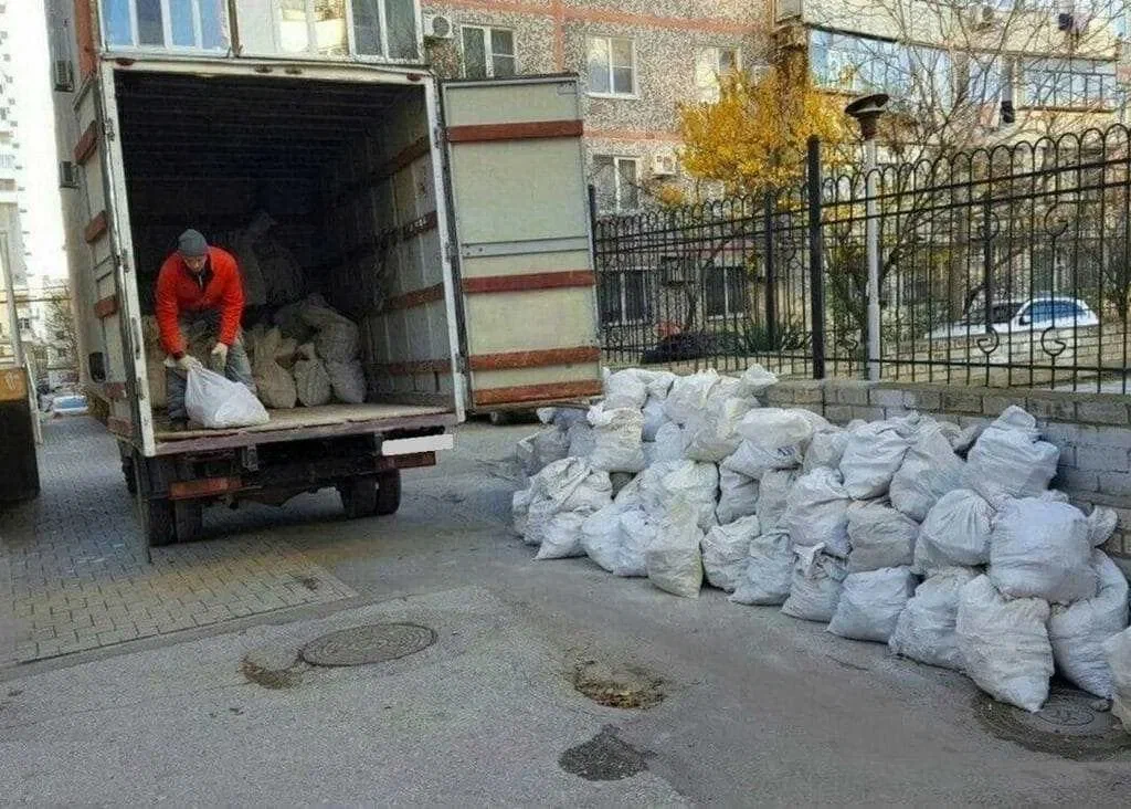 Вывоз мусора после переезда в Челябинске в октябре