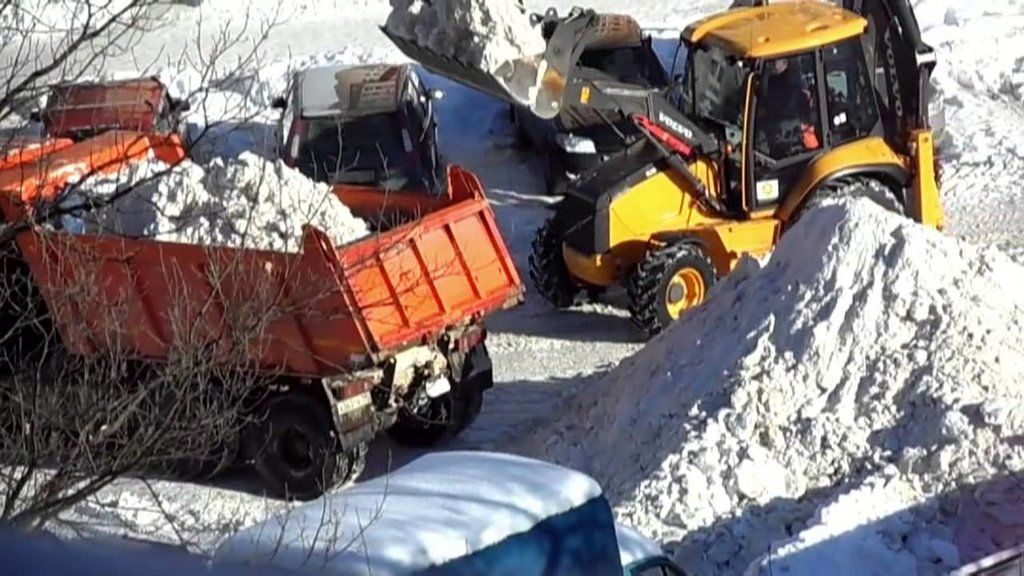 Вывоз снега с погрузкой в Челябинске для организаций и частных лиц в октябре